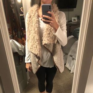 Faux Fur Vest womens M